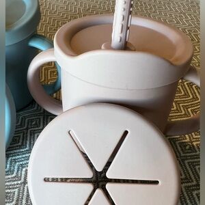 Silicone Sippy Cup with Lid - Pink